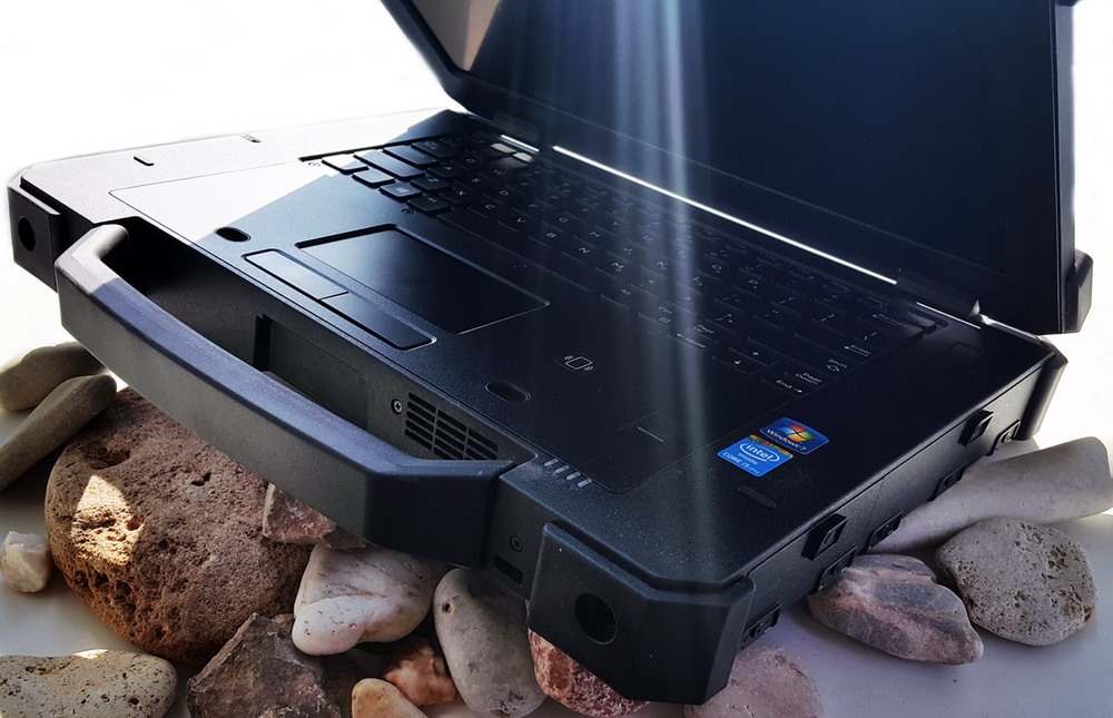Dell Latitude Rugged Extreme 14_02_vezd