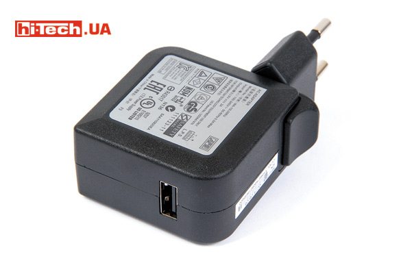 Зарядное устройство в комплекте с WD My Passport Wireless