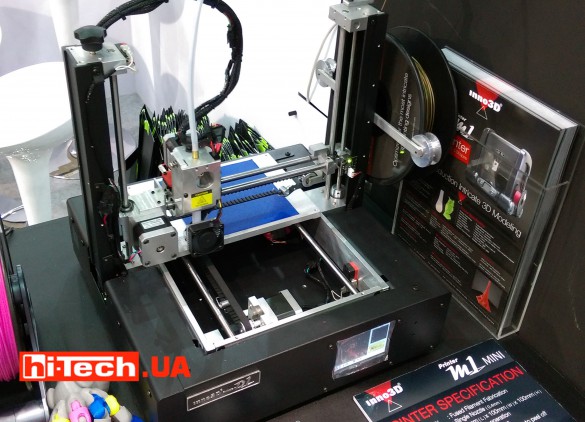 Inno3D M1 mini имеет меньшие габариты и, соответственно, меньшие размеры зоны печати