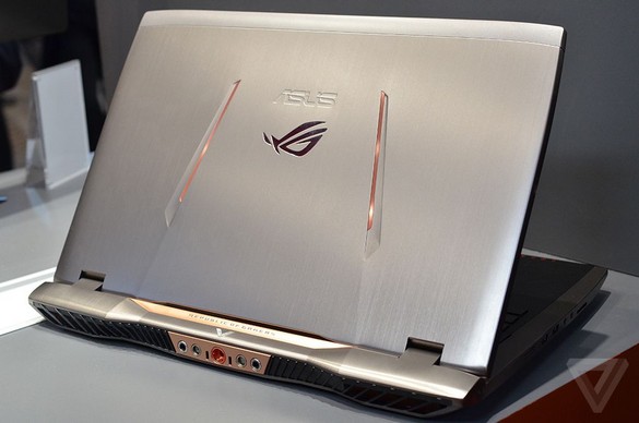 Asus GX700 4