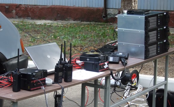 2-motorola-mototrbo-army