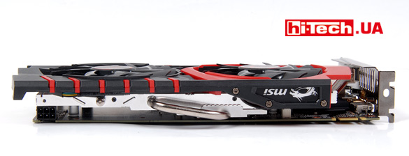 Учитывая, что радиатор вплотную подходит к разъему дополнительного питания, разработчики перевернули этот разъем и вырезали на плате «окно» для доступа к защелке 