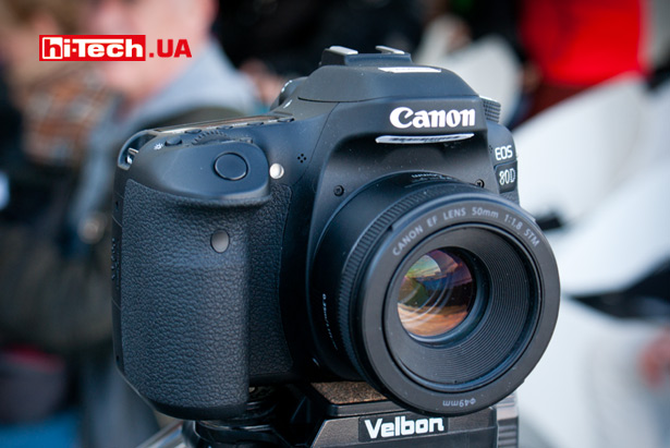 Зеркалка Canon EOS 80D