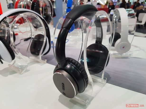 Genius at Computex 2016 26