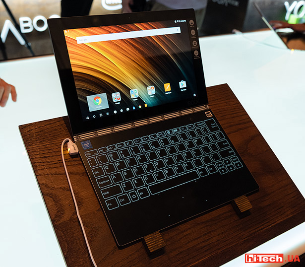 Lenovo Yoga Book на выставке IFA 2016
