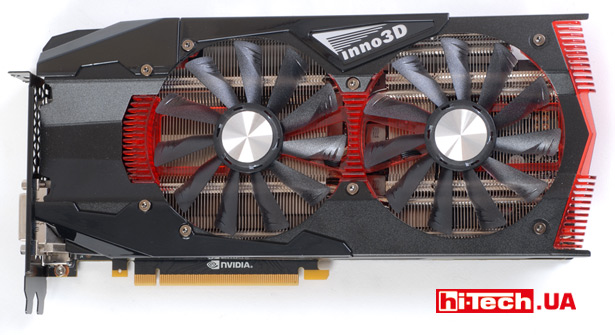 По обилию полупрозрачных элементов на плате можно предположить, что видеокарта подсвечивается при работе, но это не так