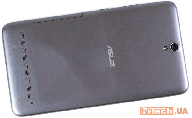 Задняя панель у планшета несъемная