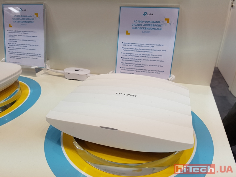 TP-Link at CeBIT 2017 03