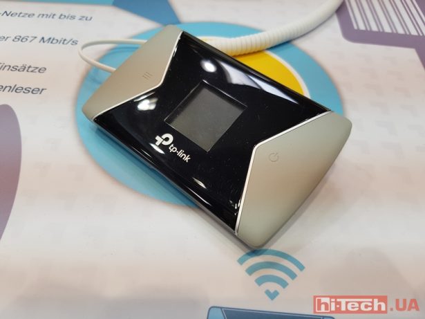 TP-Link at CeBIT 2017 05
