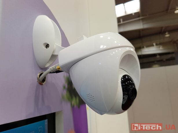 TP-Link at CeBIT 2017 10