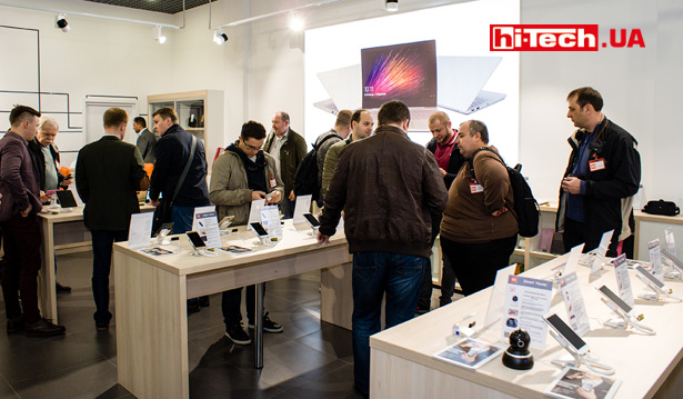 Празднование для рождения Xiaomi в Украине