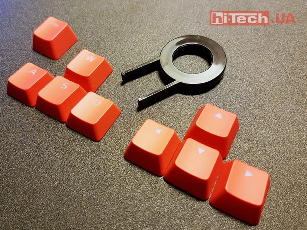 Tt eSports Meka Pro Cherry Blue 01