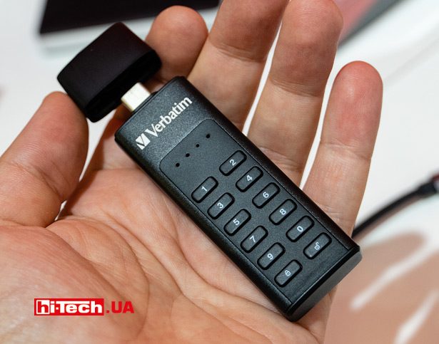 Verbatim Keypad Secure USB-C