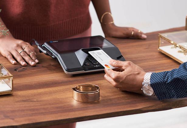 Mastercard magnet line less