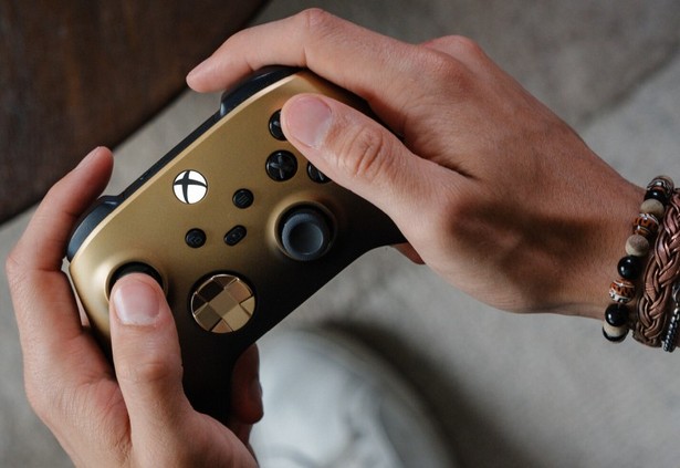 Xbox The Gold Shadow