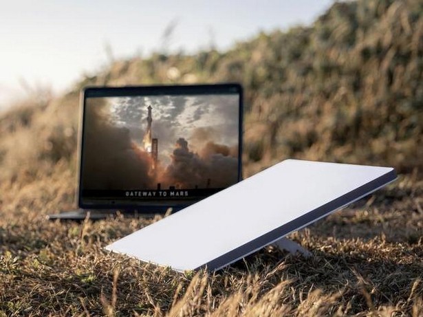 SpaceX Starlink Mini